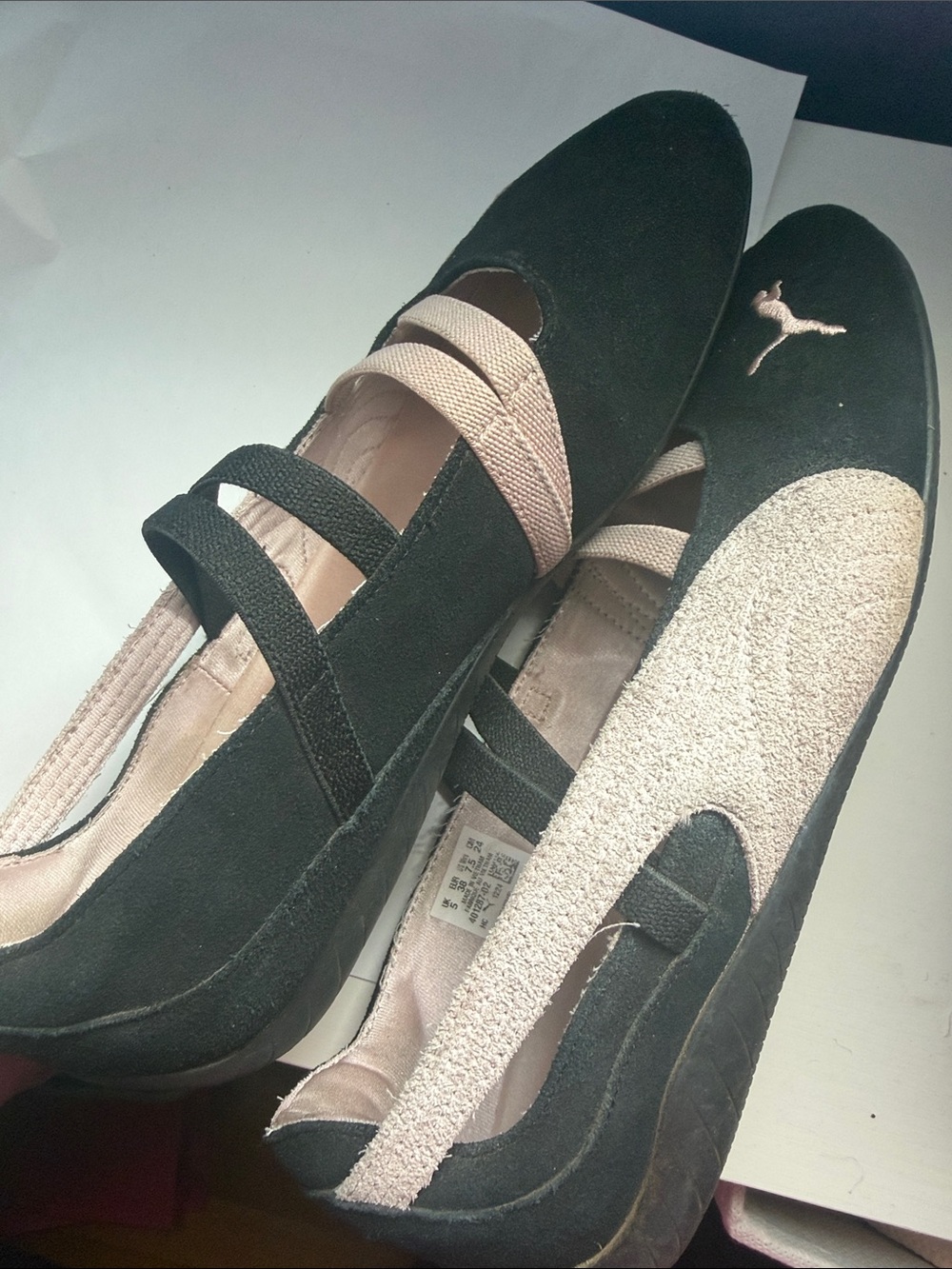 Puma Black Ballet Flats with Light Pink Straps - Picture 3 of 4